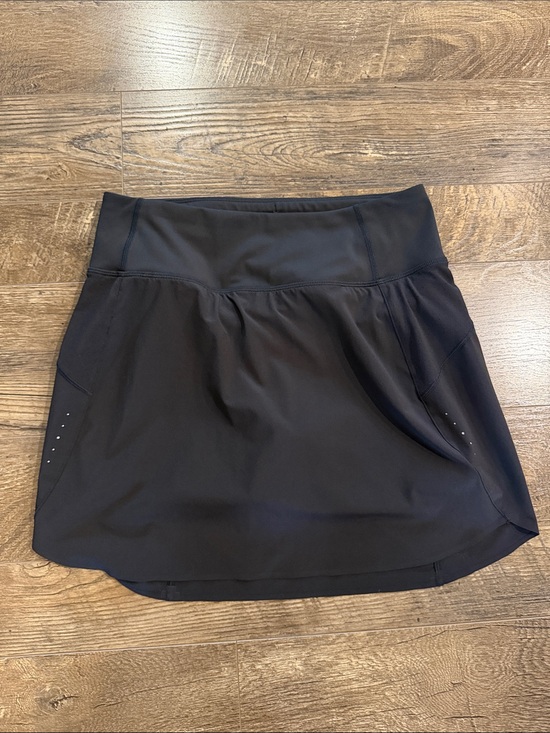 Athleta Dresses & Skirts - Athleta Black Run With It Athletic Skirt‎ with Built-In Shorts Size Small